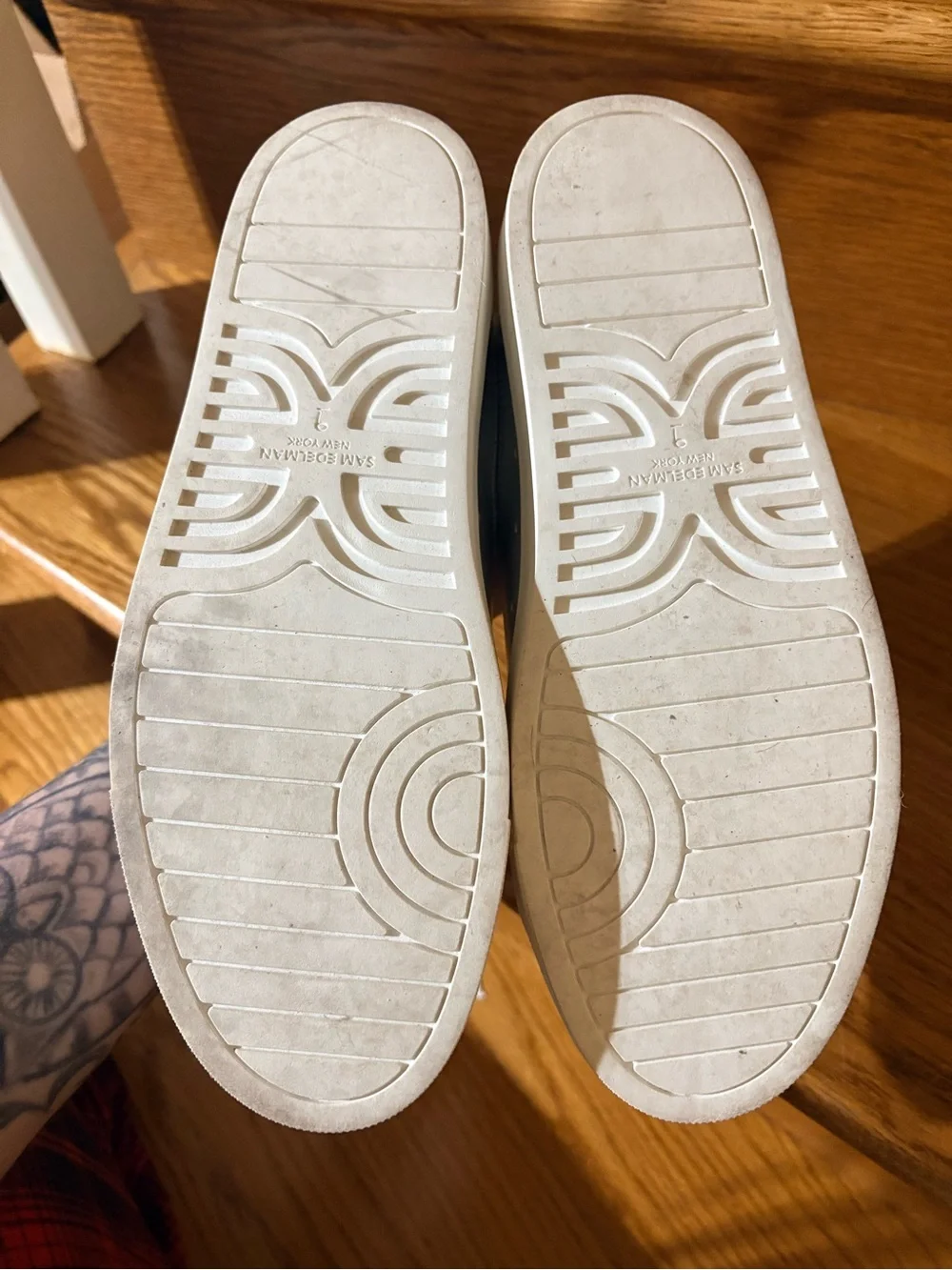 Sam Edelman Ethyl Lace Up Metallic Silver Leather Sneakers Size 9